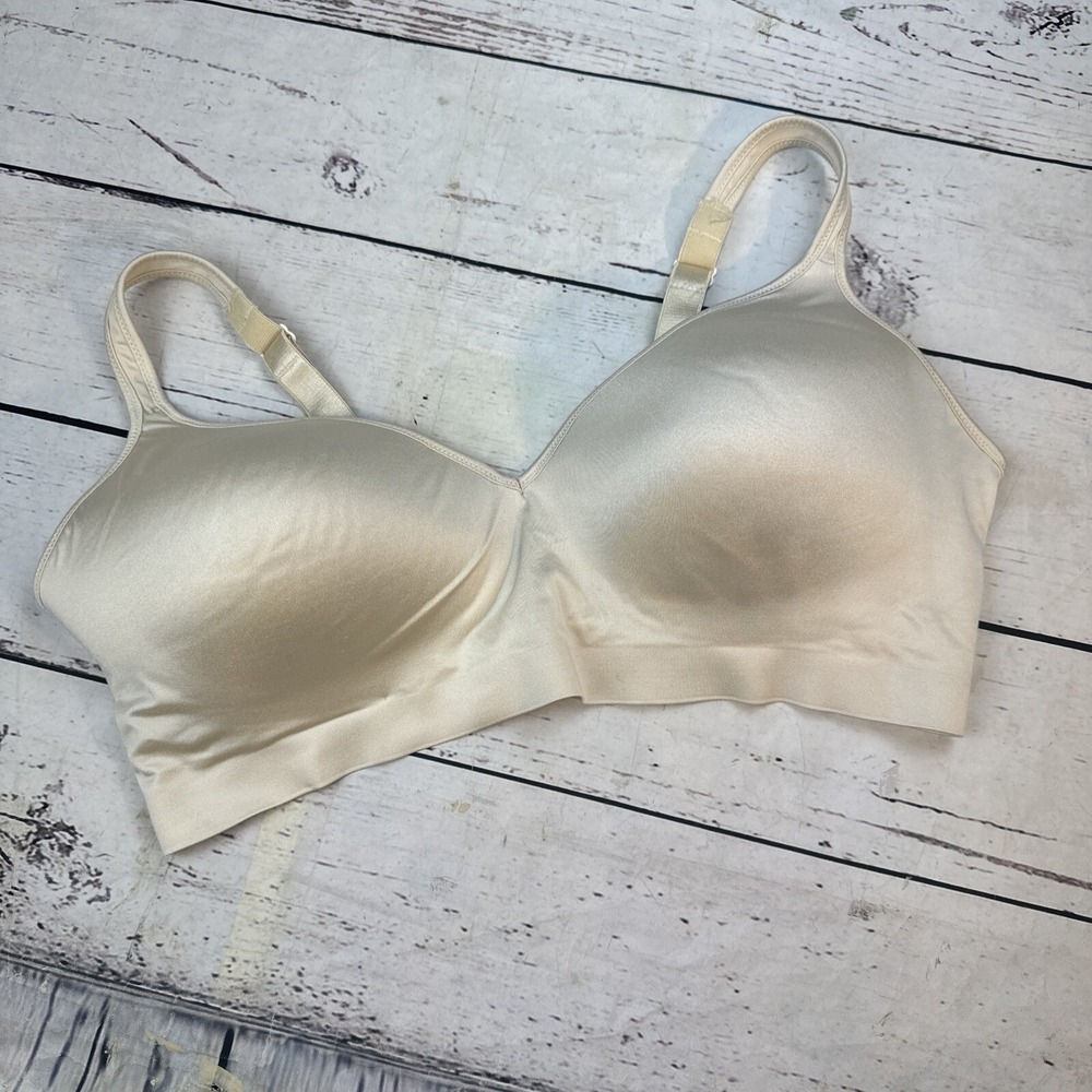 Bali Comfort Revolution Bra XL I6549 Wireless Seamless Lined Ivory Comfort